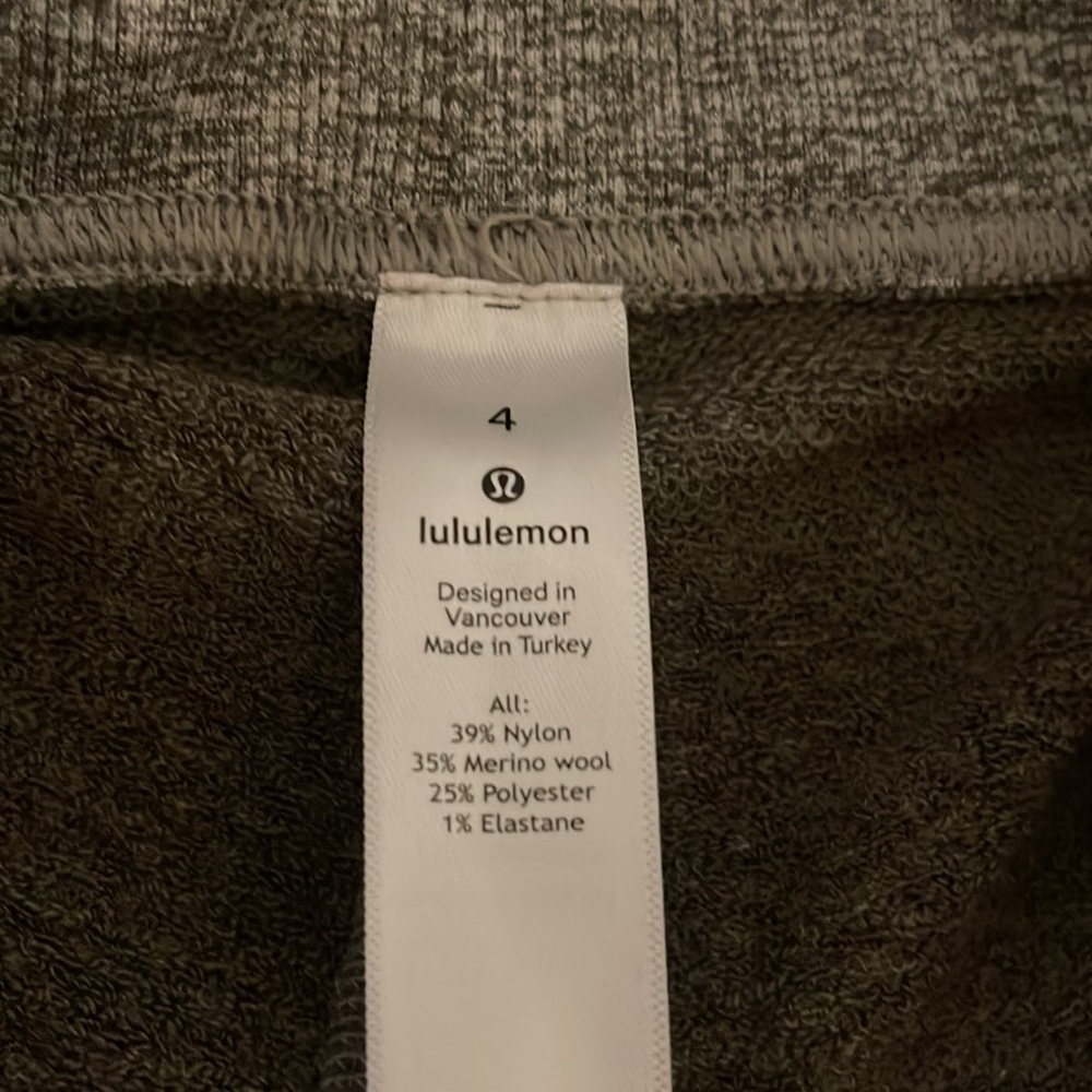 Lululemon Athletica Engineered Warmth Joggers | Size 4 | Gray & Sage - Picture 13 of 13